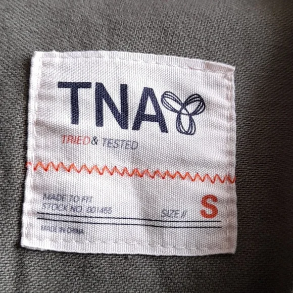 TNA Army Green Button Up Shirt - Picture 3 of 6